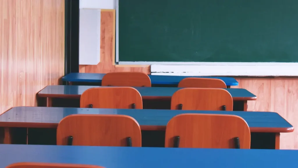 Sınıf Yönetiminin Boyutları Nelerdir? 2 Sınıf Yönetiminin Amacı ve Önemi